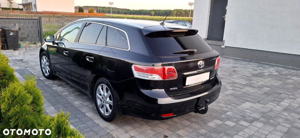 Toyota Avensis 2.0 Prestige NAVI - 17