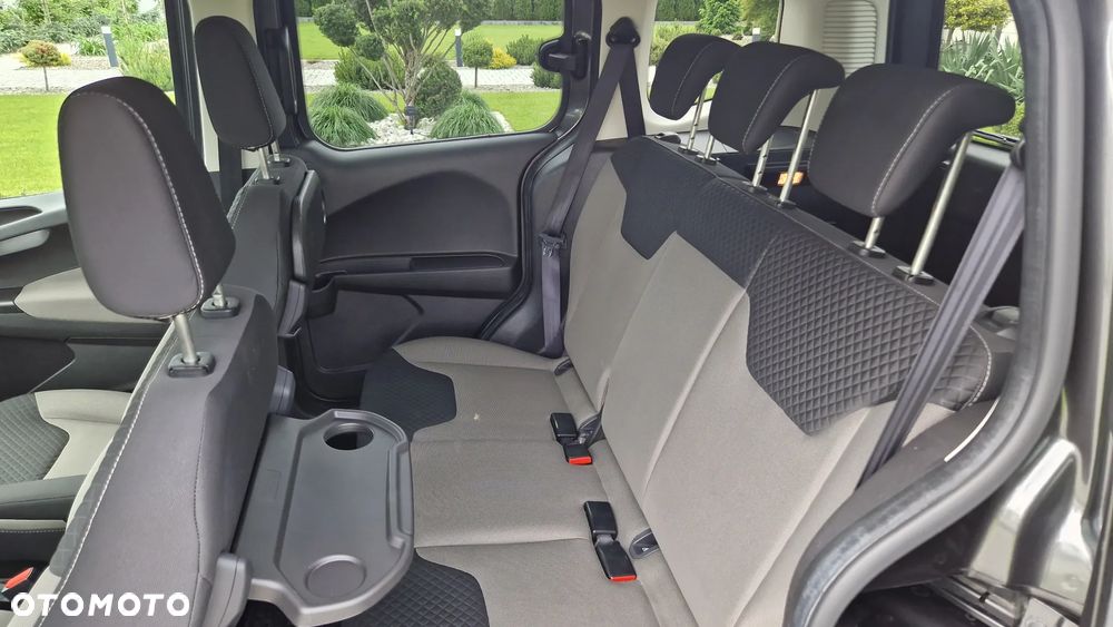 Ford Tourneo Courier 1.0 EcoBoost Titanium - 12