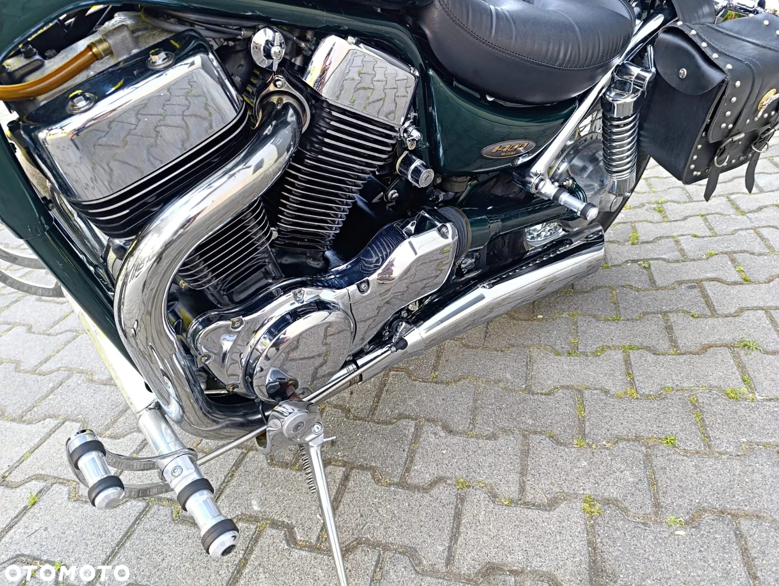 Suzuki Intruder - 11