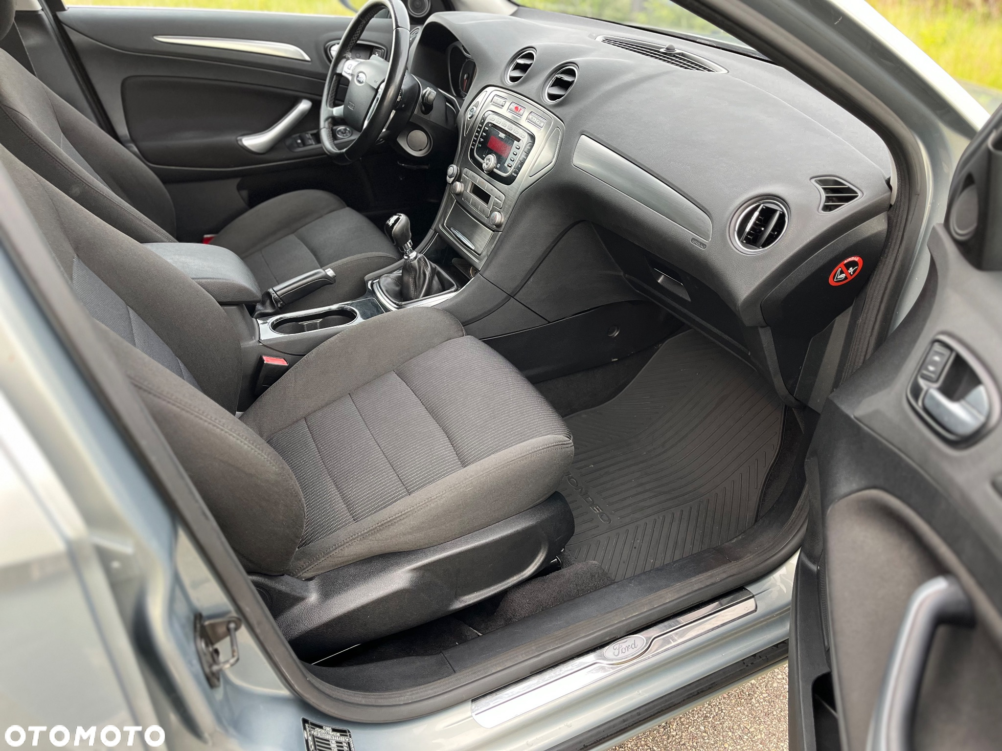 Ford Mondeo - 21