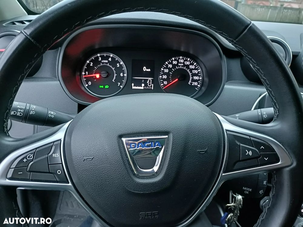 Dacia Duster TCe 150 GPF SL Techroad - 10