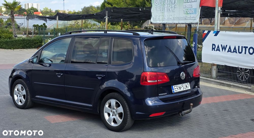 Volkswagen Touran 1.6 TDI DPF BlueMot Comfortline - 3