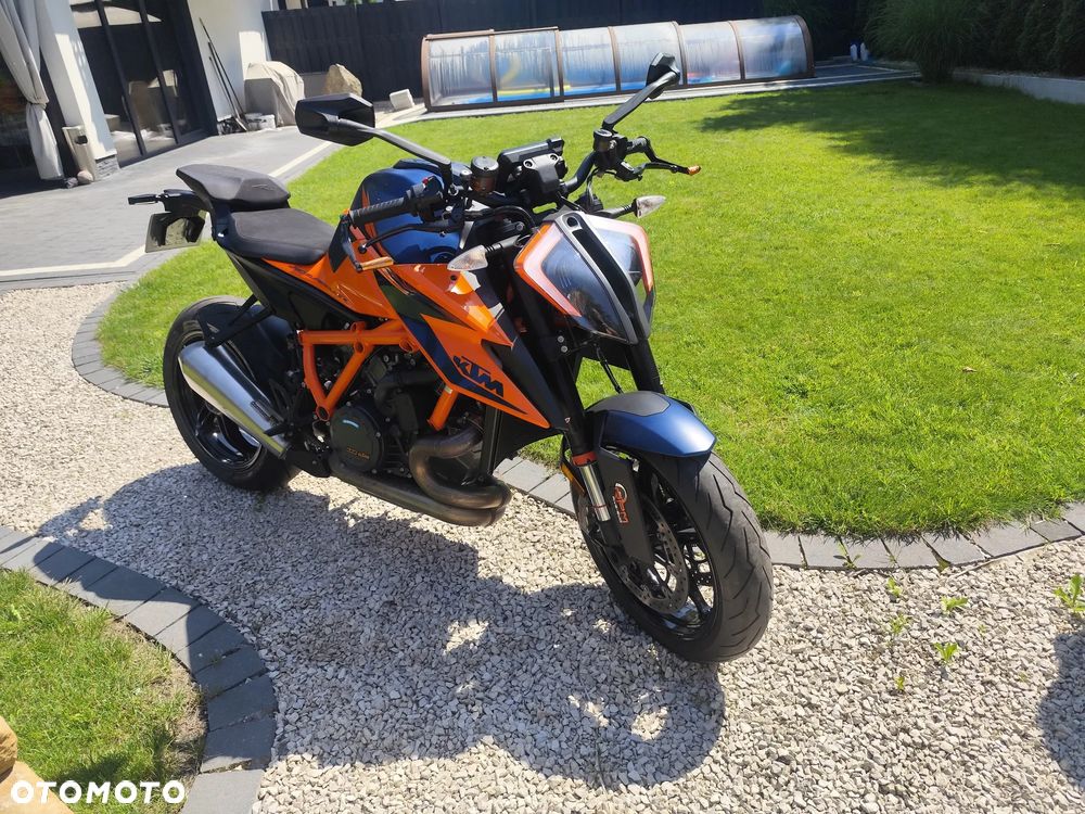 KTM Super Duke - 1