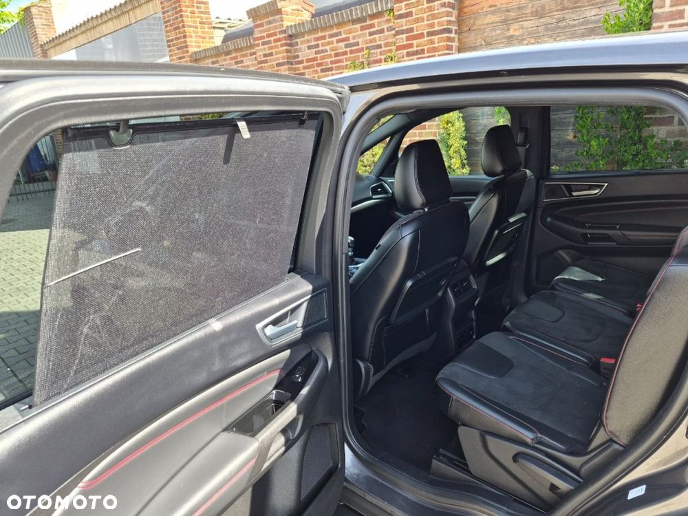 Ford S-Max - 10