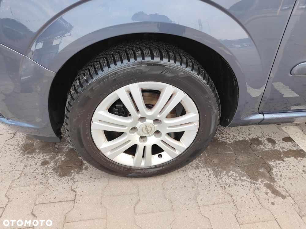 Opel Zafira 1.8 - 13