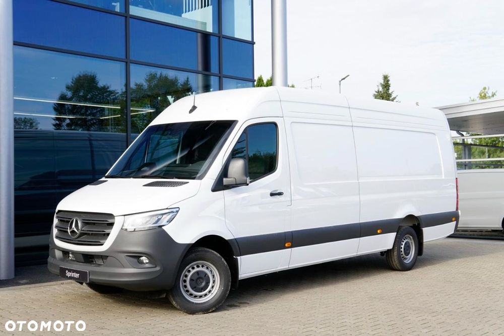 Mercedes-Benz Sprinter - 2