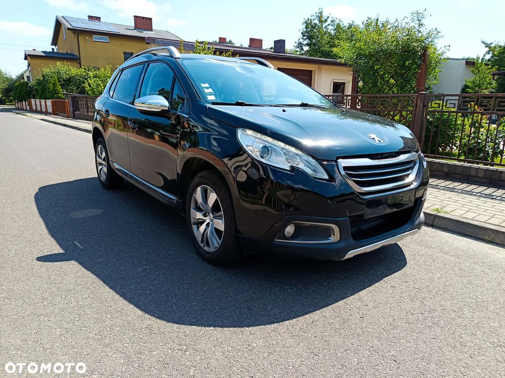Peugeot 2008 1.6 e-HDi Allure S&S - 11