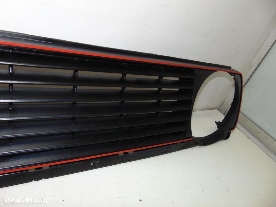 VW Golf 2 grelha frontal - 3