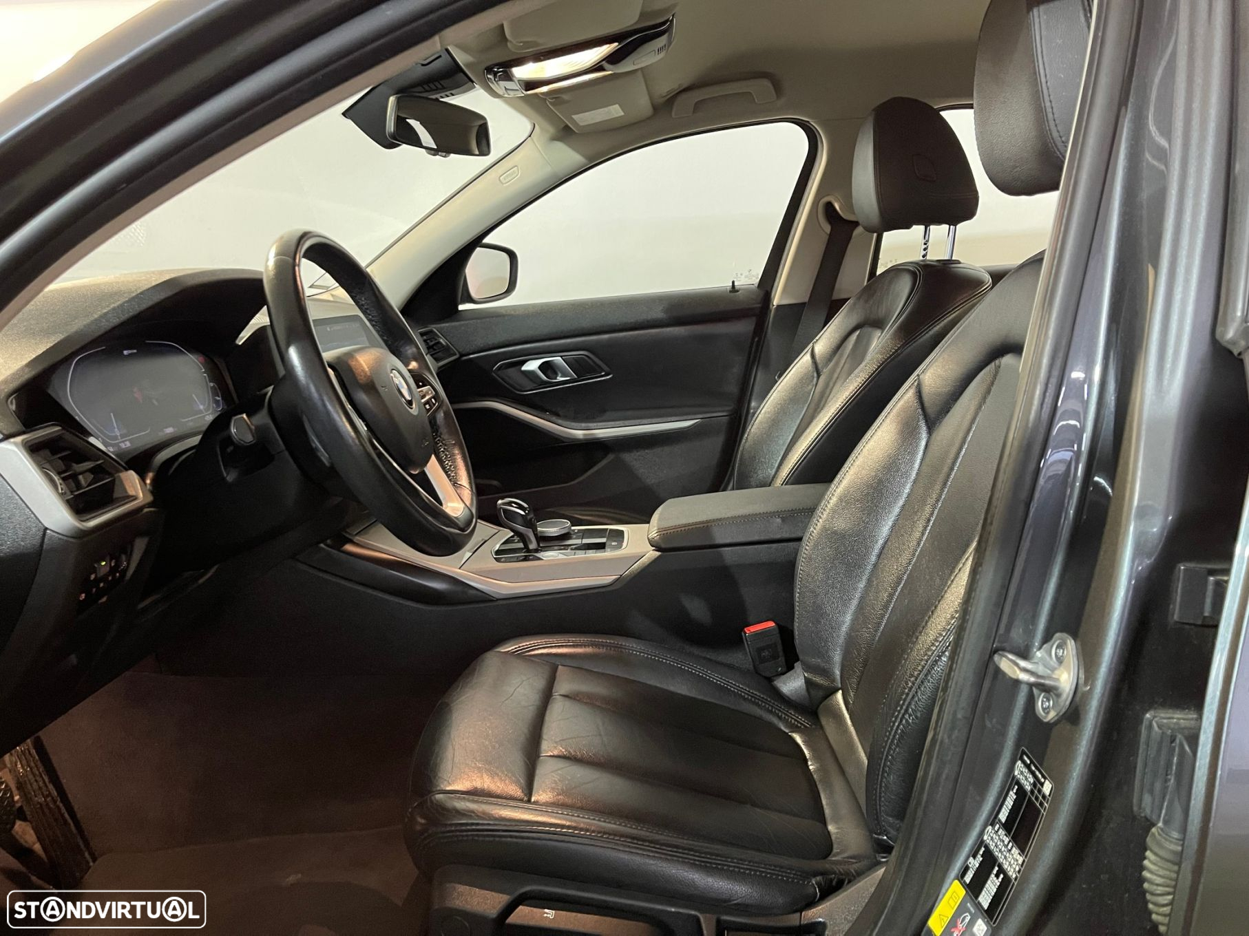 BMW 330 e Auto - 11