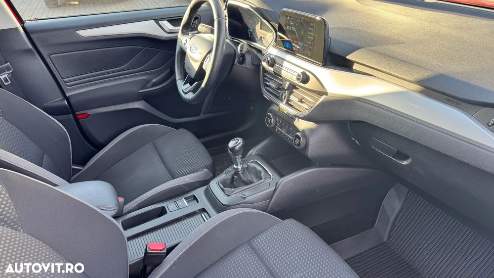 Ford Focus 1.0 EcoBoost Titanium - 16