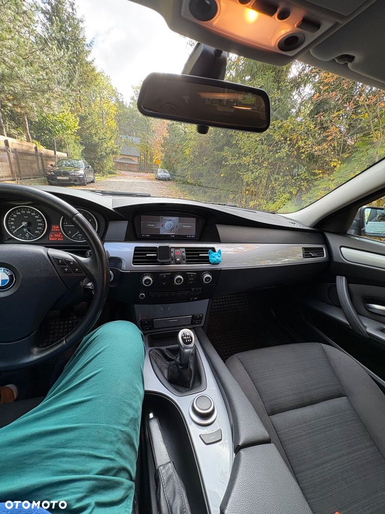 BMW Seria 5 520d - 12