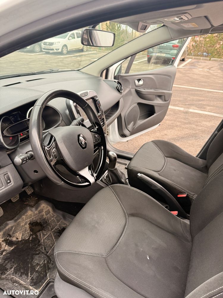 Renault Clio 1.5 dCi Life - 11