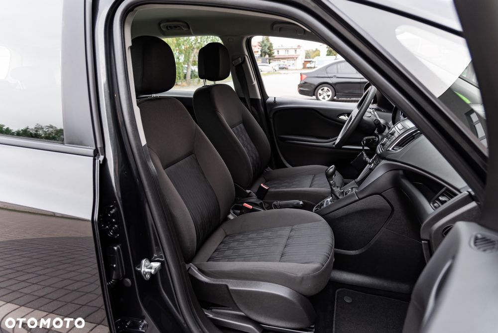 Opel Zafira Tourer 1.4 Turbo Sport - 24