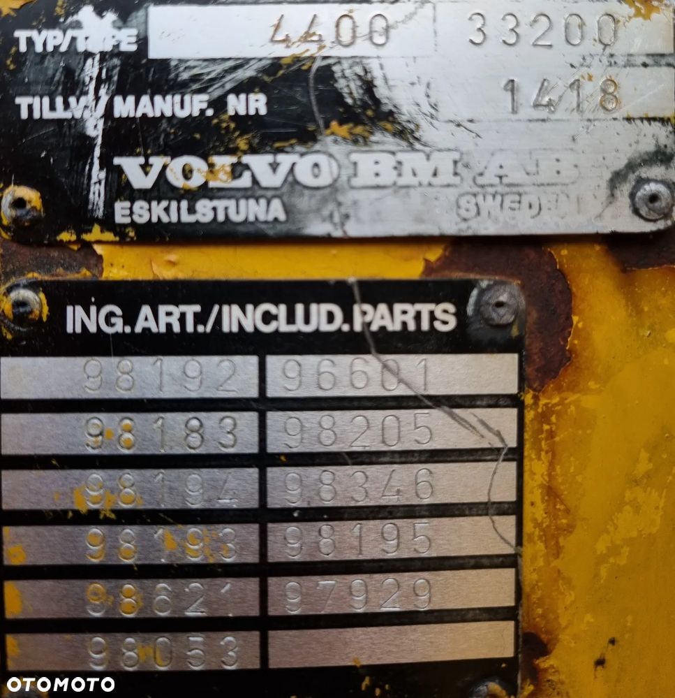 Volvo BM 4400 Ładowarka Fadroma Sprowadzona z Norwegii Widły Łyżka Bocian Wysięgnik! Aktualne badania w DEKRA! Oryginał zadbana Bez luzów i wycieków Potężna Moc. Nie pracowała w Kraju! 6 cylindrów pneumat Hamulec Opony jak Nowe - 14