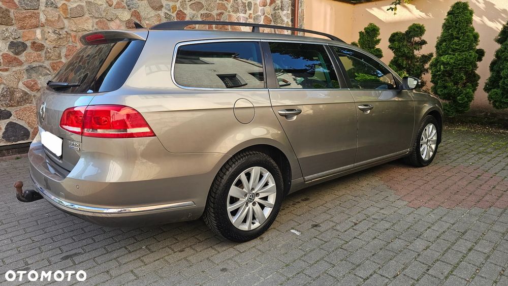 Volkswagen Passat - 10