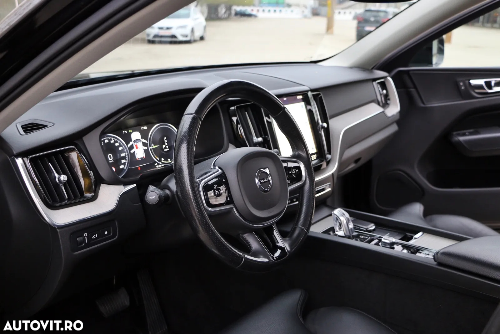 Volvo XC 60 - 12
