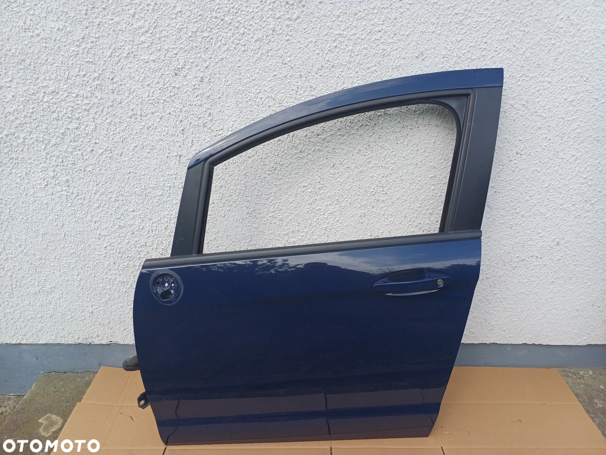 Drzwi lewy przód Ford B-Max kod lakieru EC - 2