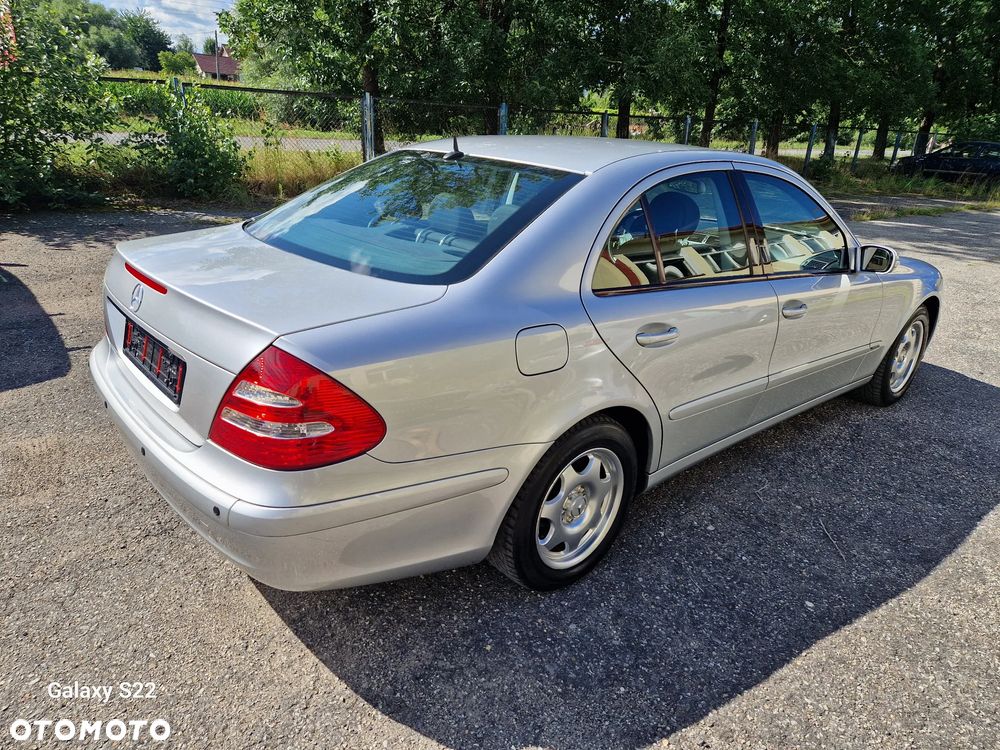 Mercedes-Benz Klasa E 240 Elegance - 6