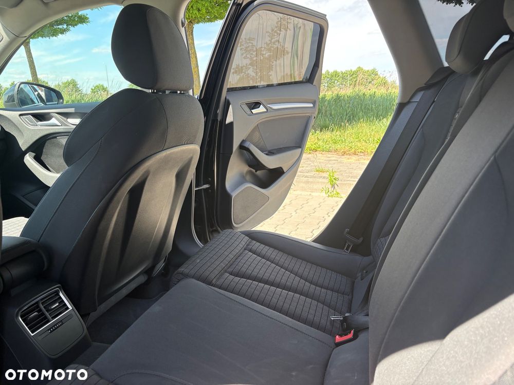Audi A3 Sportback 2.0 TDI S line Sportpaket - 10