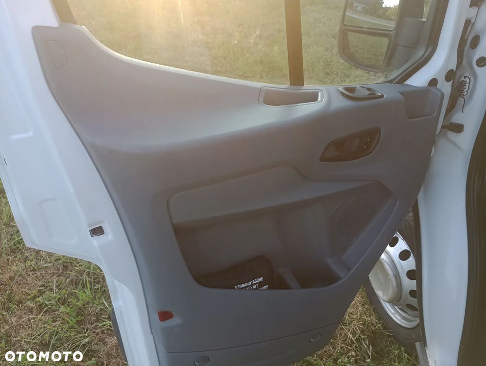 Ford Transit - 11