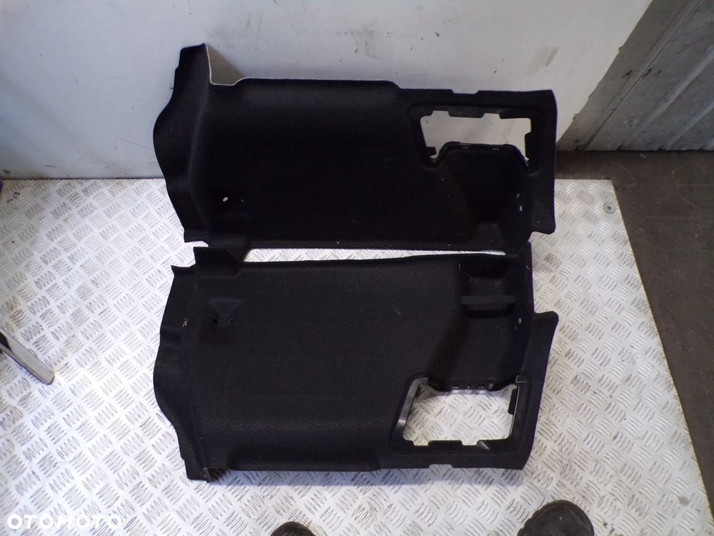 KOMPLET BOCZEK BAGAŻNIKA FORD FOCUS MK4 - 1