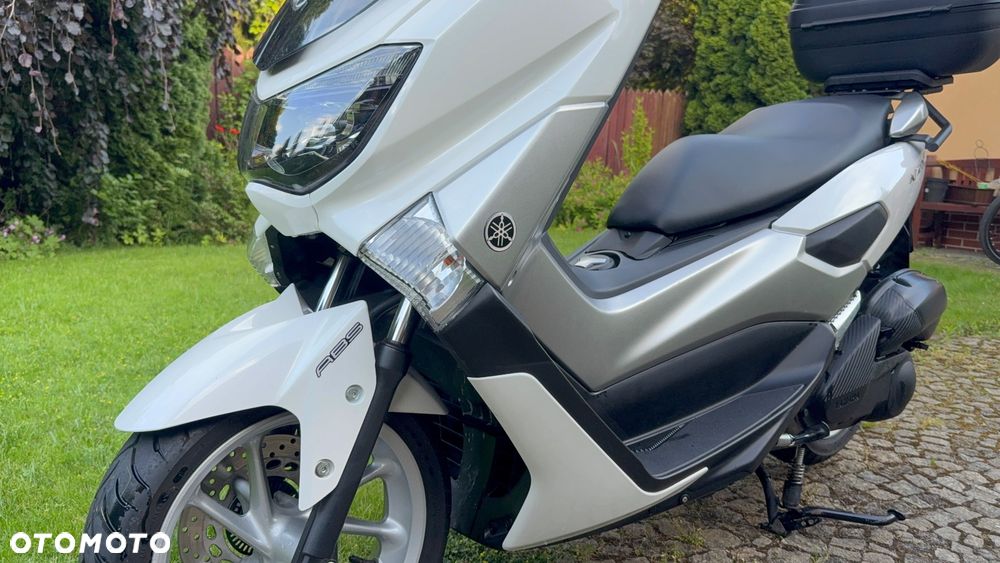 Yamaha NMAX - 4