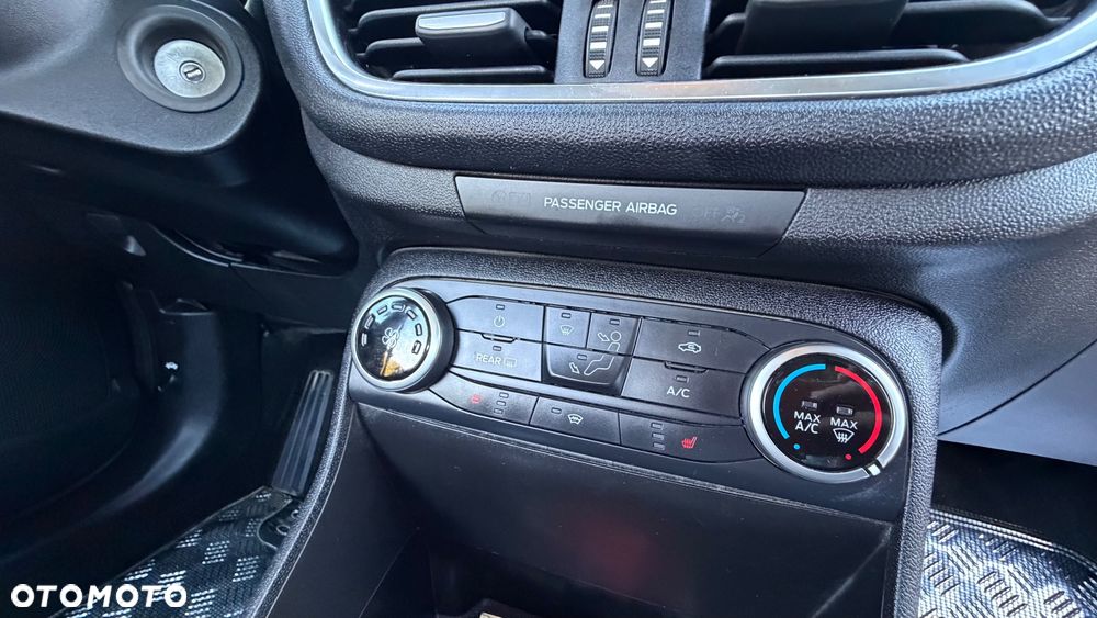 Ford Fiesta - 17