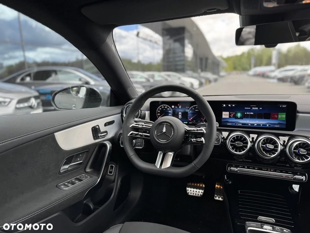 Mercedes-Benz CLA 200 AMG Line 7G-DCT - 9
