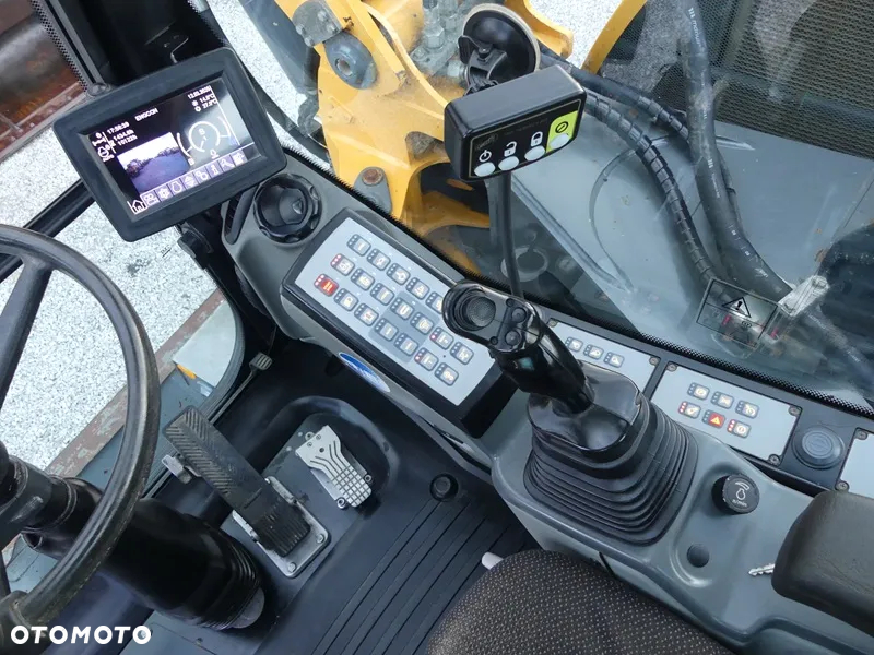 Liebherr A910 Compact / Sprowadzona / Super Stan / - 15