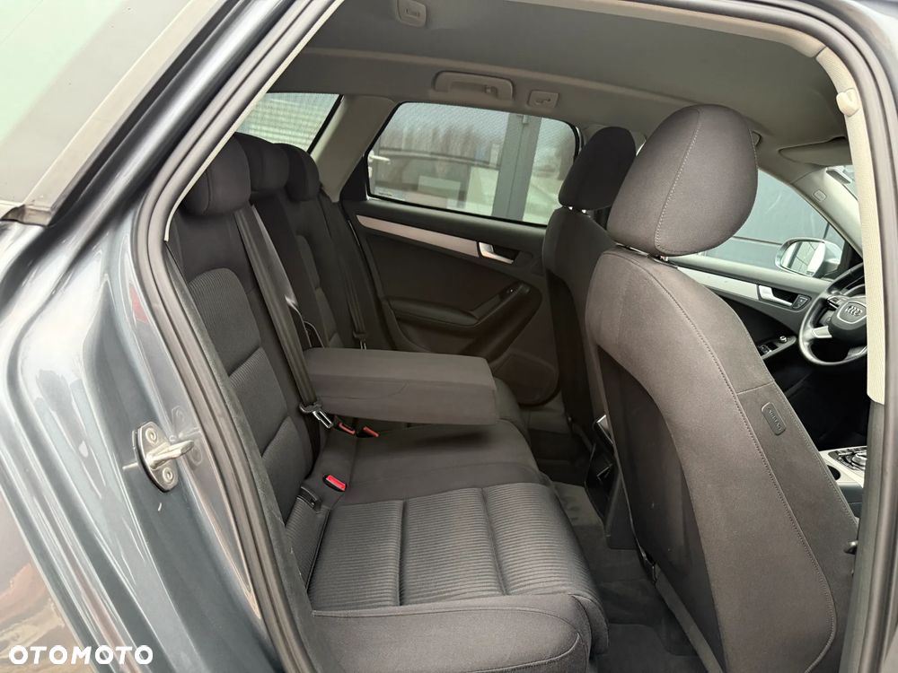 Audi A4 Avant 2.0 TDI ultra - 29