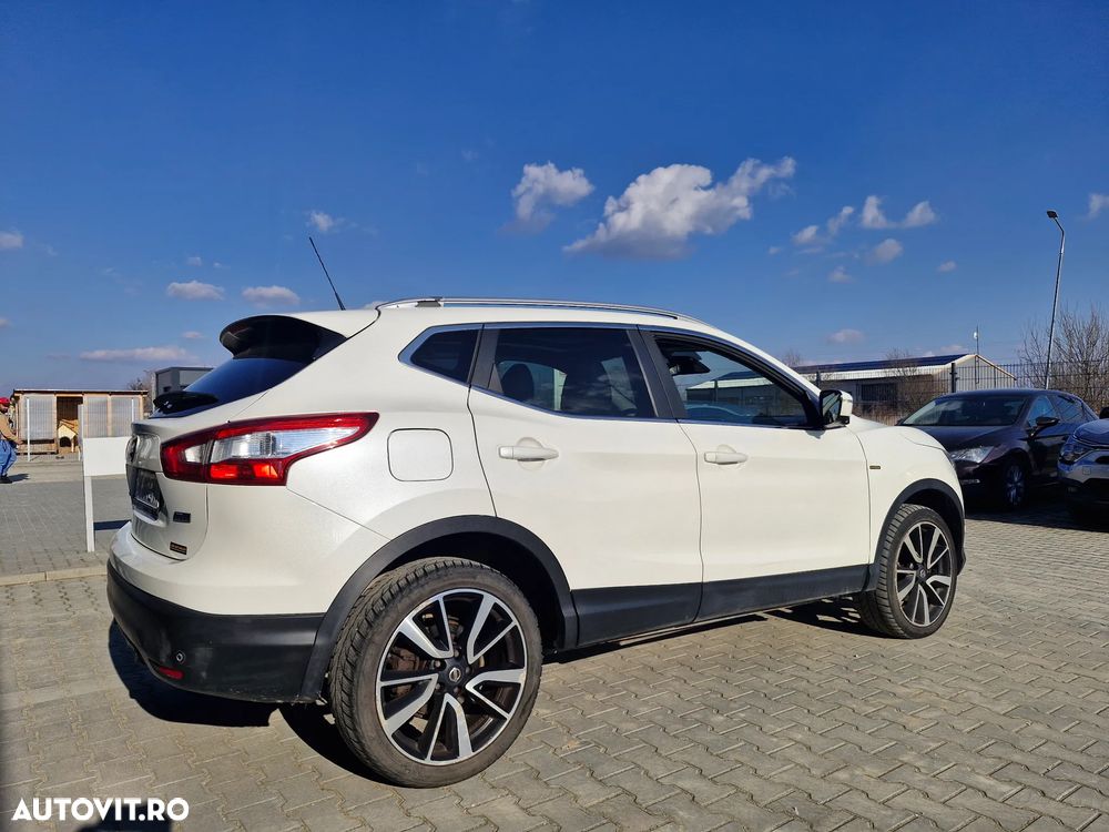 Nissan Qashqai 1.6 DCI TEKNA+ - 5