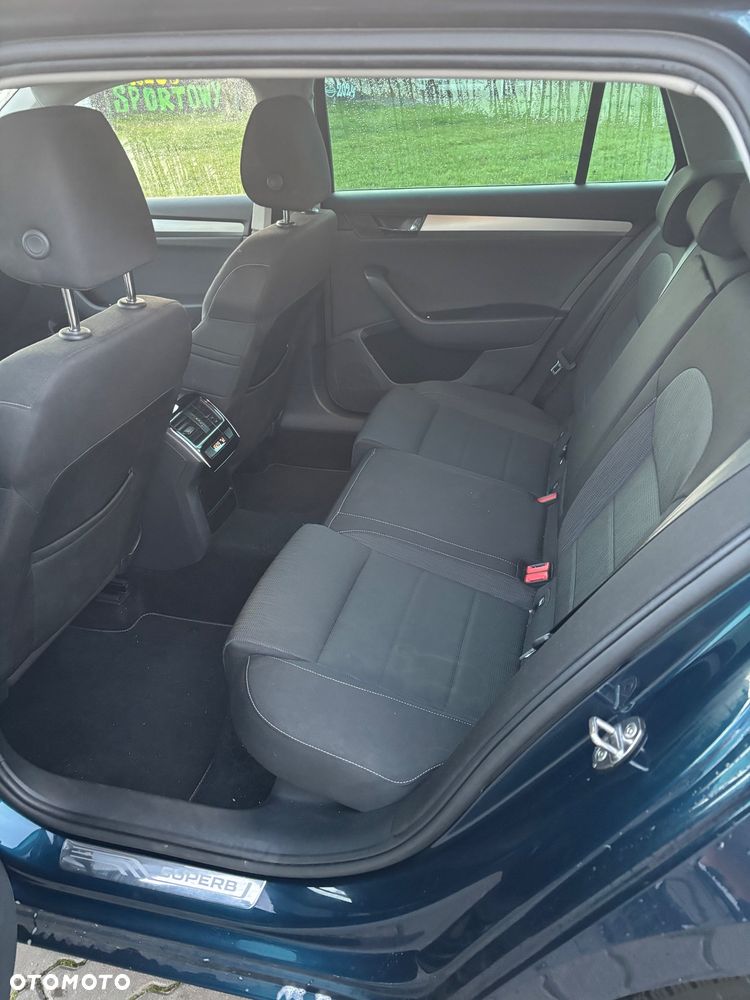 Skoda Superb 2.0 TDI Ambition - 10