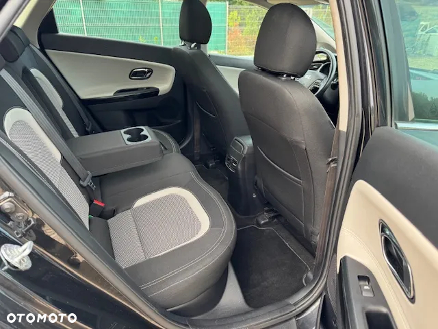 Kia Ceed 1.6 CRDi 128 ISG SW Platinum Edition - 34