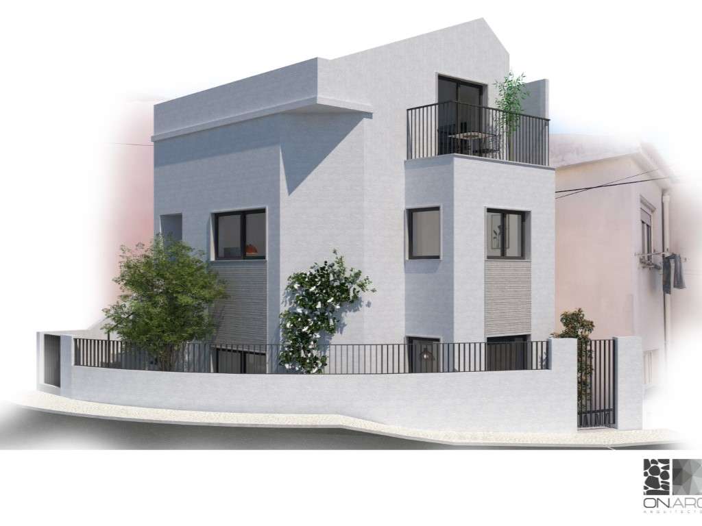 R/C de prédio em construção localizado no centro da vila da Parede - Grande imagem: 2/5