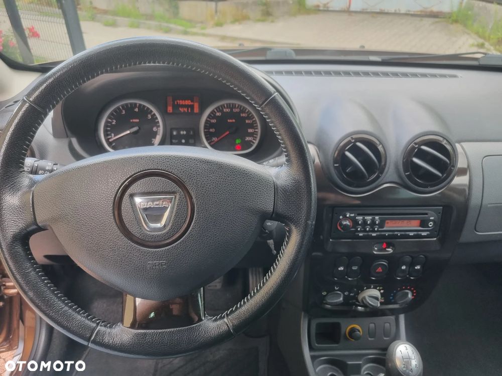 Dacia Duster 1.6 16V 4x2 Prestige - 7