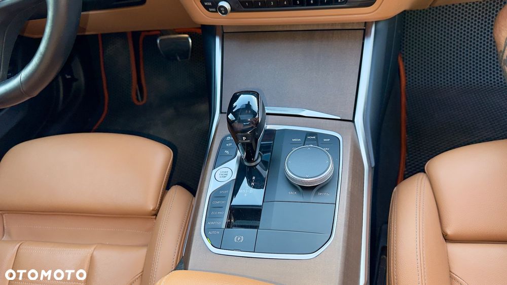 BMW Seria 3 M340i xDrive - 15