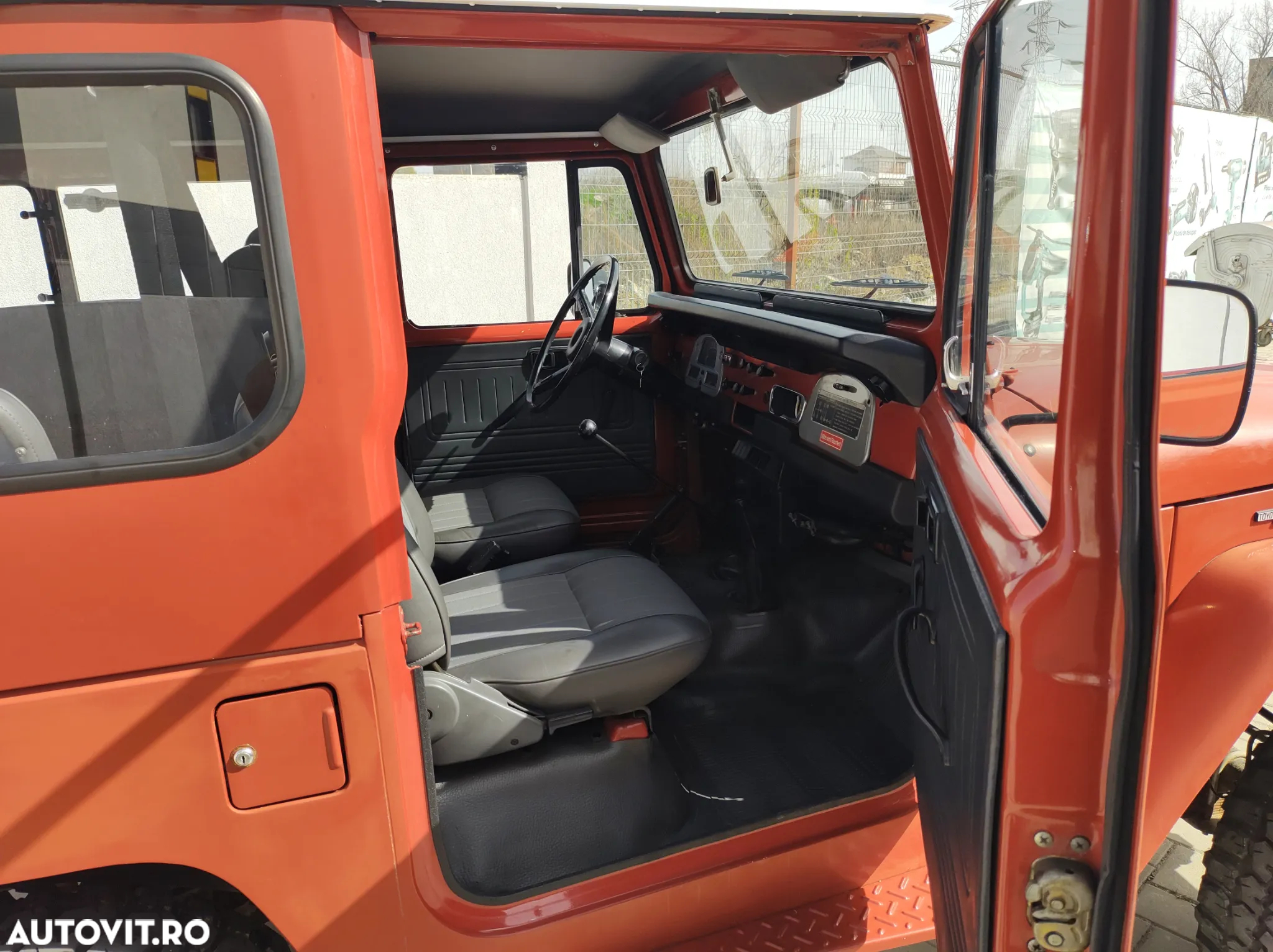 Toyota Land Cruiser - 5