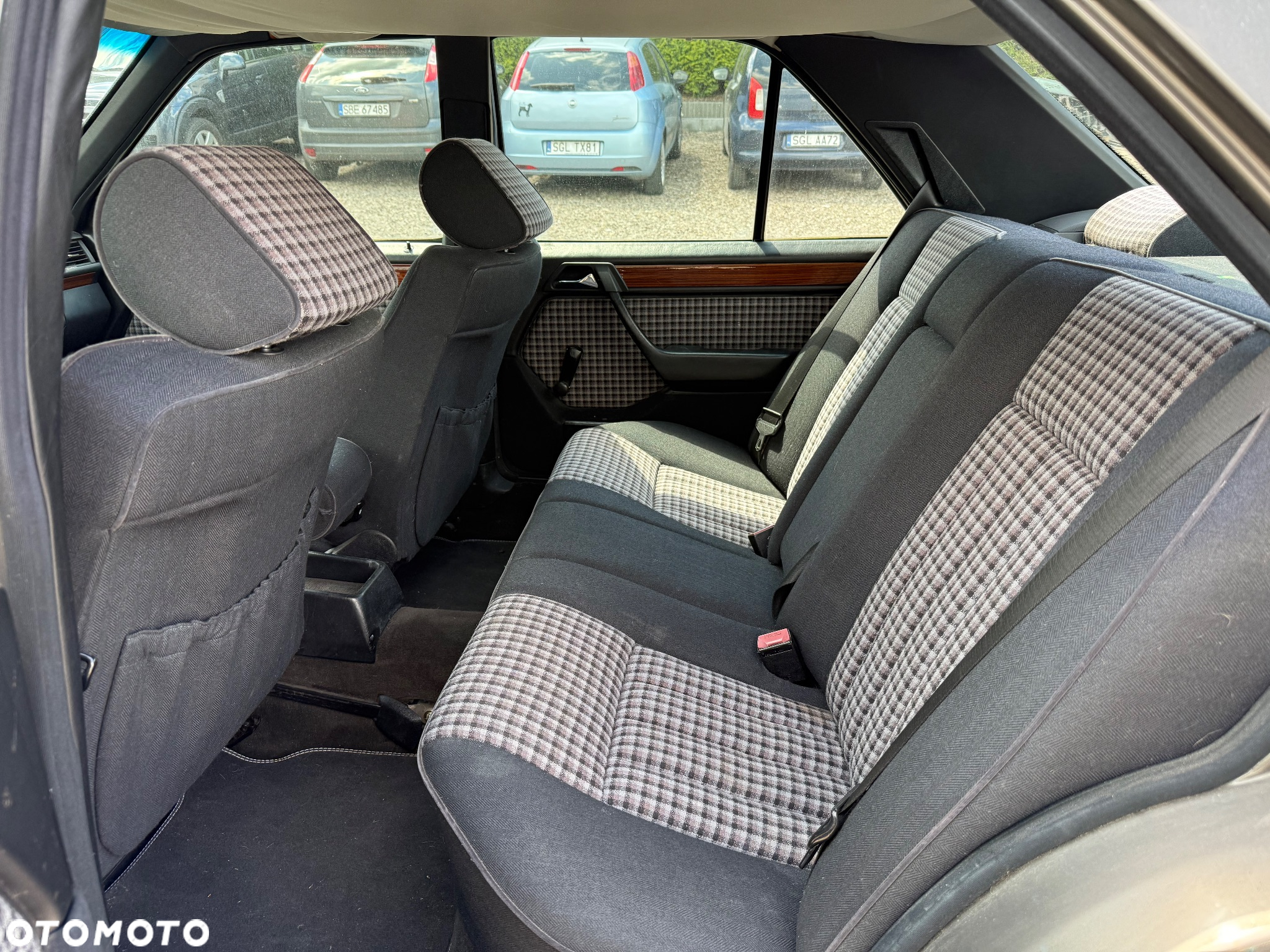 Mercedes-Benz W124 (1984-1993) - 7