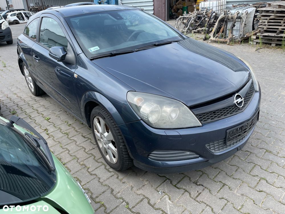 OPEL ASTRA H GTC BŁOTNIK DRZWI Z168 - 2