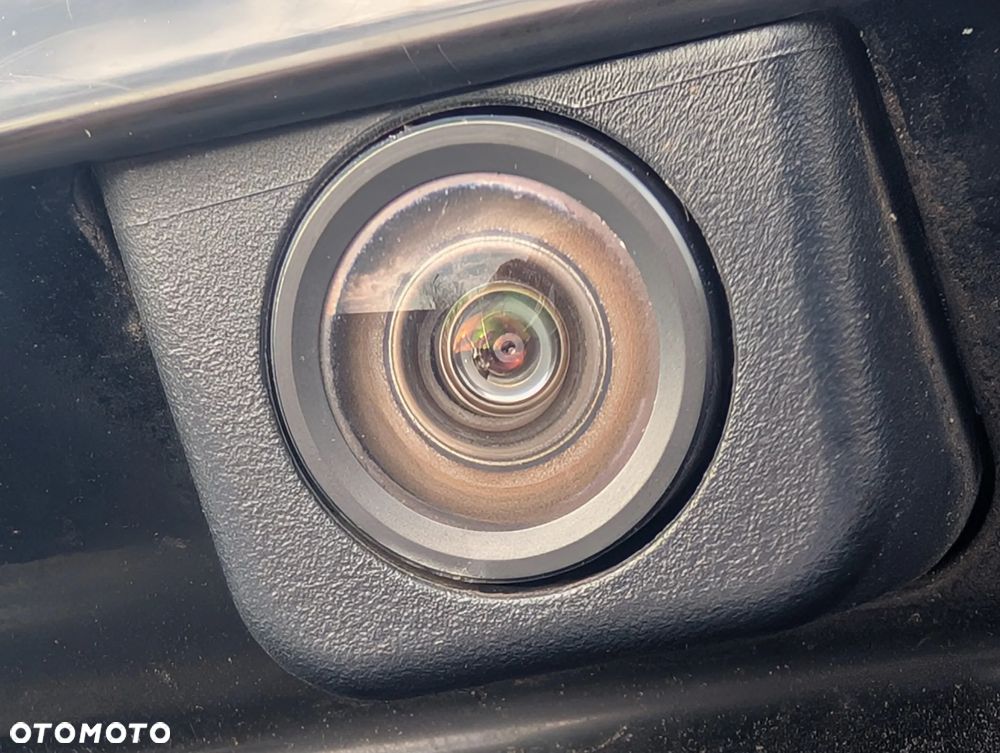 Volvo V40 Cross Country - 19