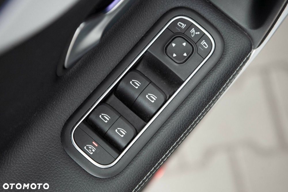 Mercedes-Benz CLA 200 AMG Line 7G-DCT - 19