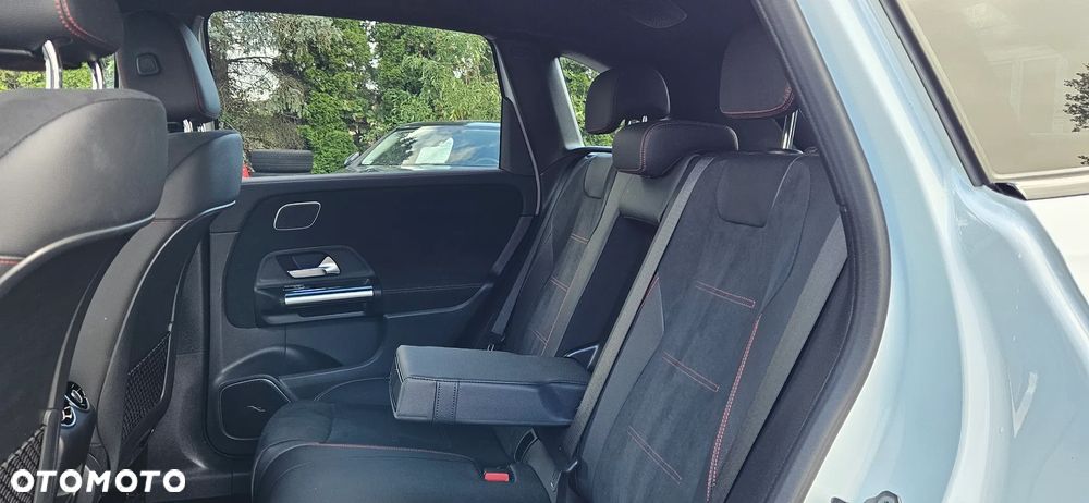 Mercedes-Benz Klasa B 200 d 8G-DCT AMG Line - 24