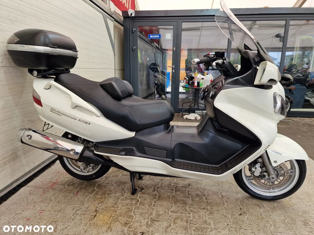 Suzuki Burgman - 17