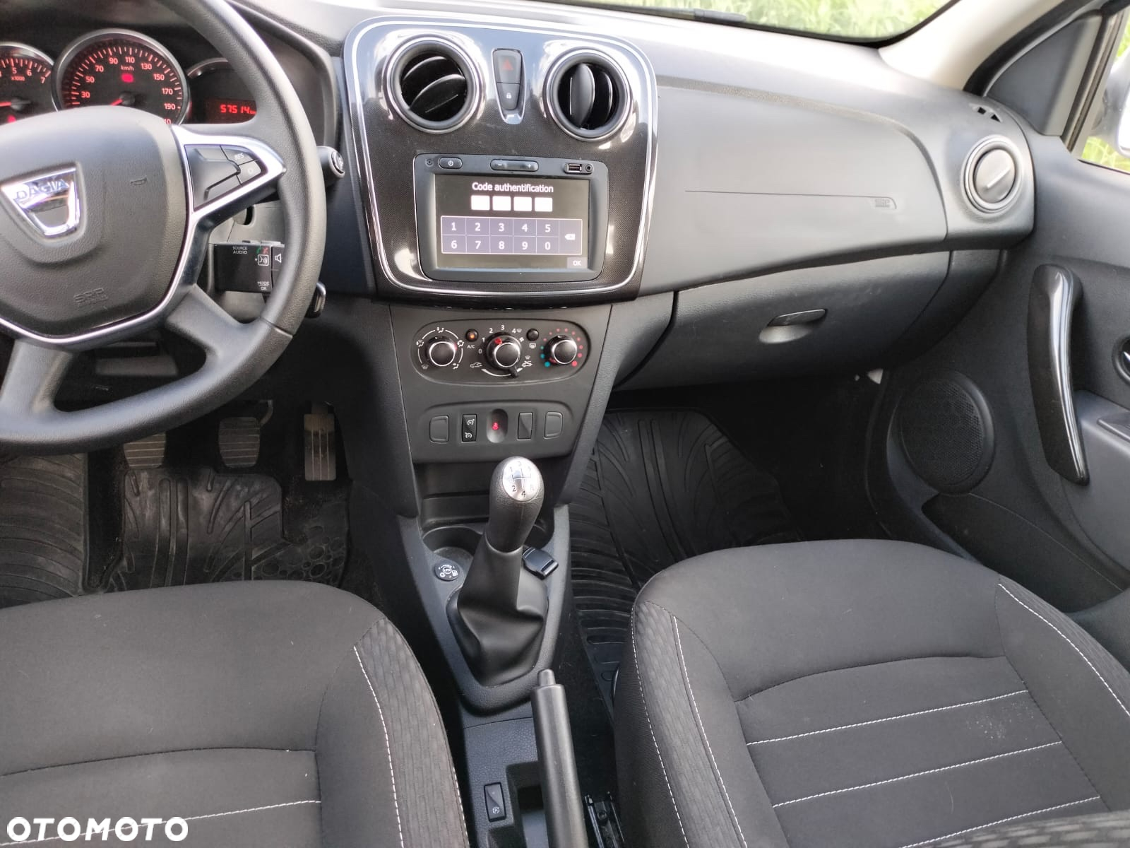 Dacia Sandero 1.0 TCe Laureate S&S - 12