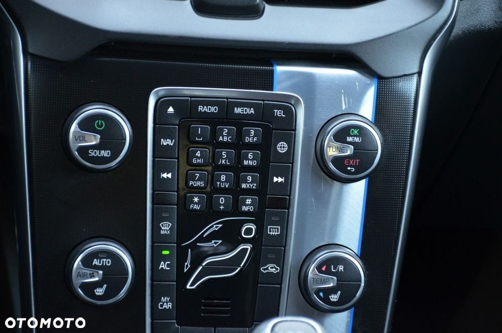 Volvo V40 - 32