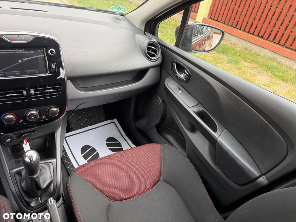 Renault Clio 1.2 16V 75 TomTom Edition - 28