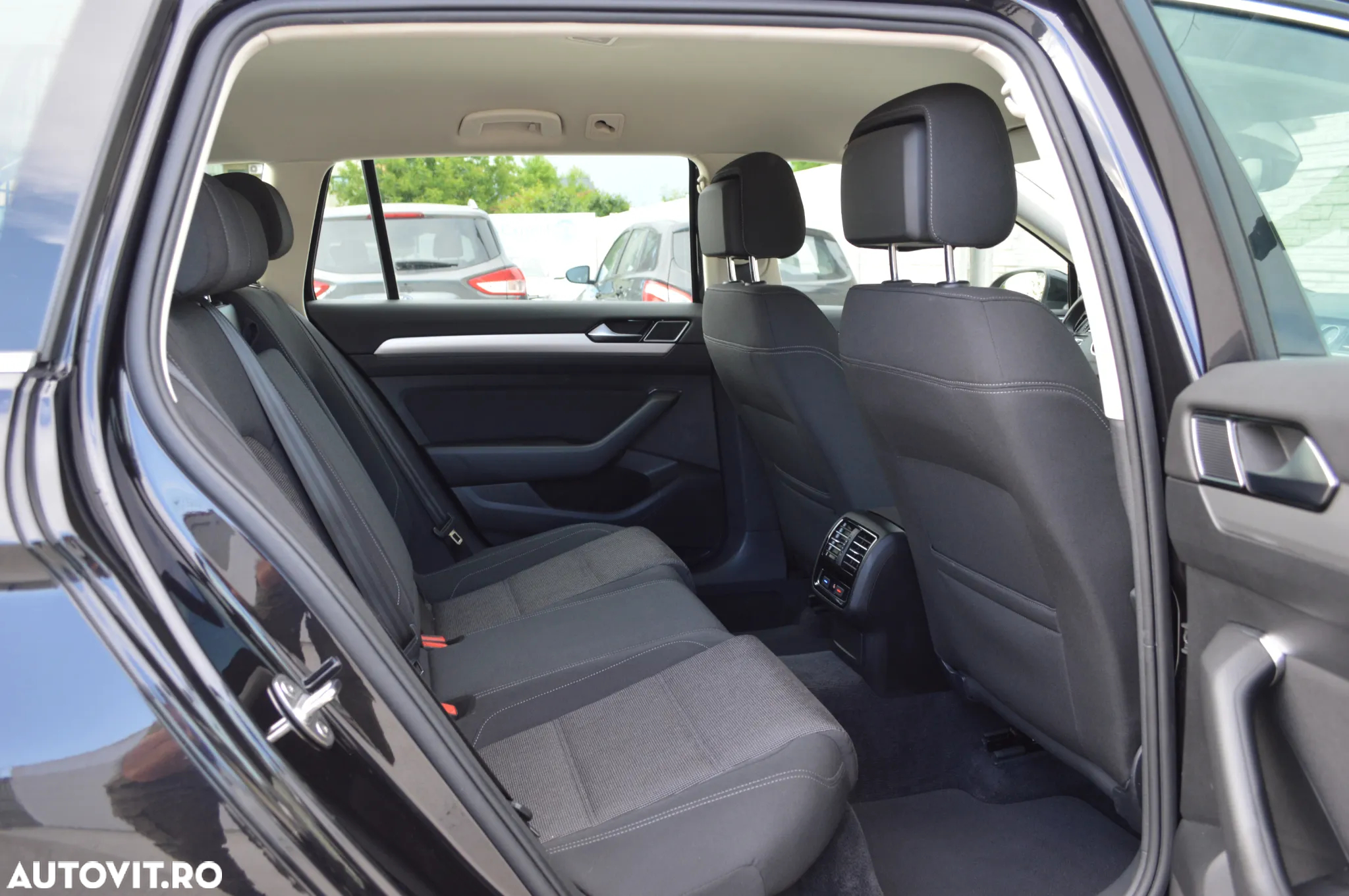Volkswagen Passat Variant 2.0 TDI DSG Comfortline - 6