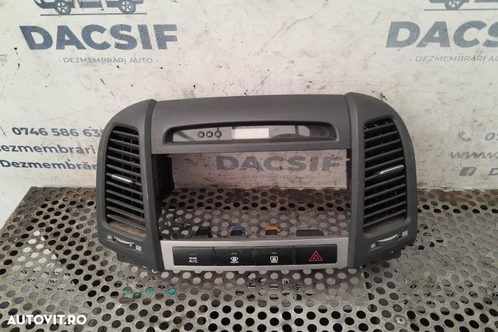 Consola centrala Hyundai Santa Fe SM  [din 2000 pana  2004] Crossover - 2