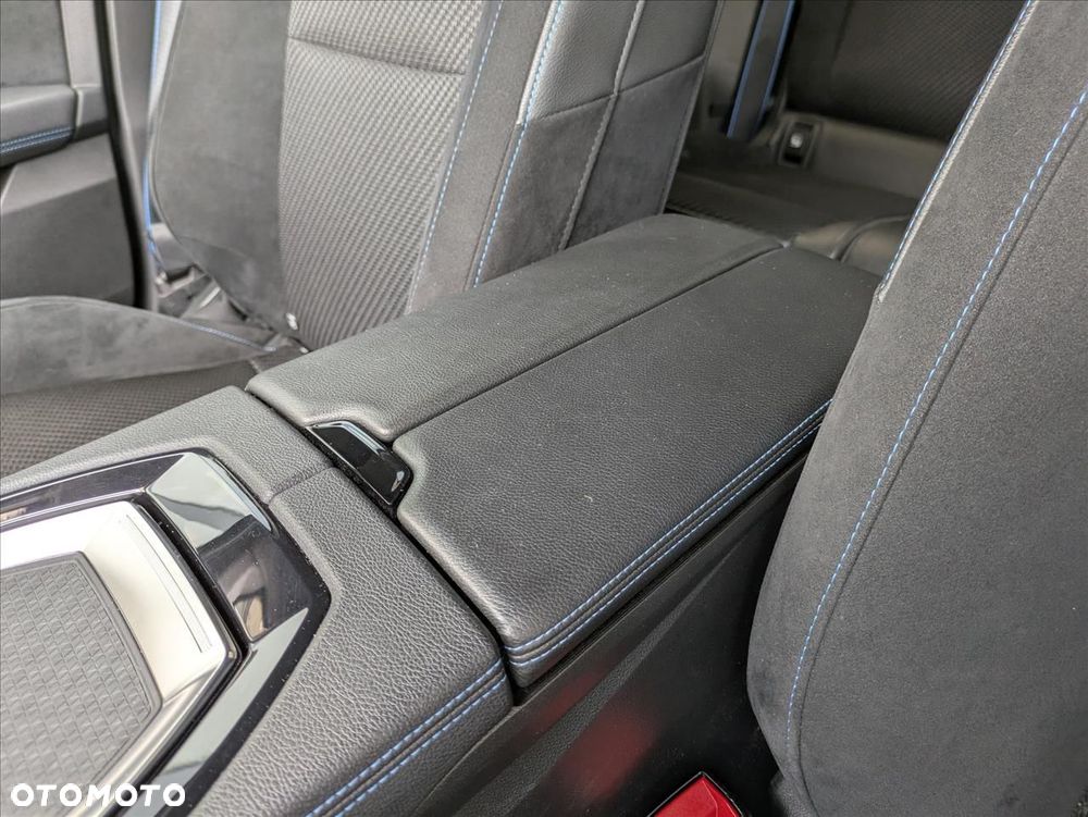 Renault Austral 1.3 TCe mHEV Techno esprit Alpine - 23