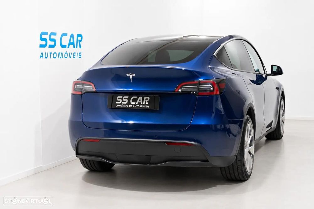 Tesla Model Y Long Range Dual Motor AWD - 7